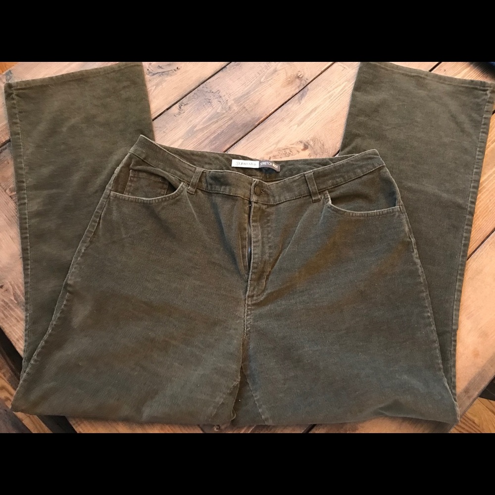 Women’s Corduroys